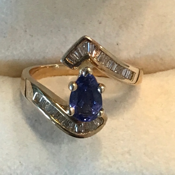 Tanzanite & Diamond Ring 14K. gold Size 7 - Picture 13 of 15